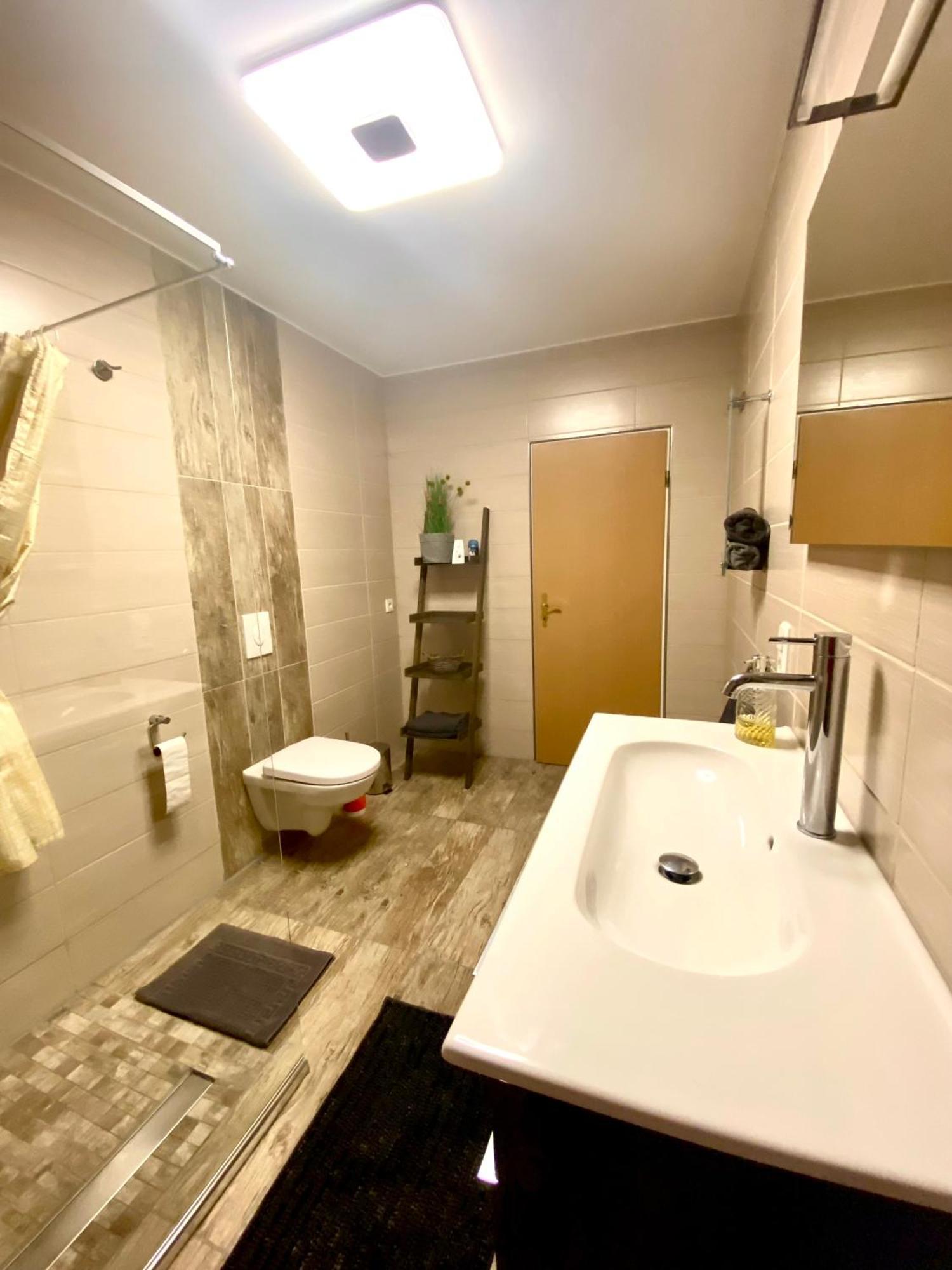 Ferienwohnung Zum Koenig Бремм Экстерьер фото