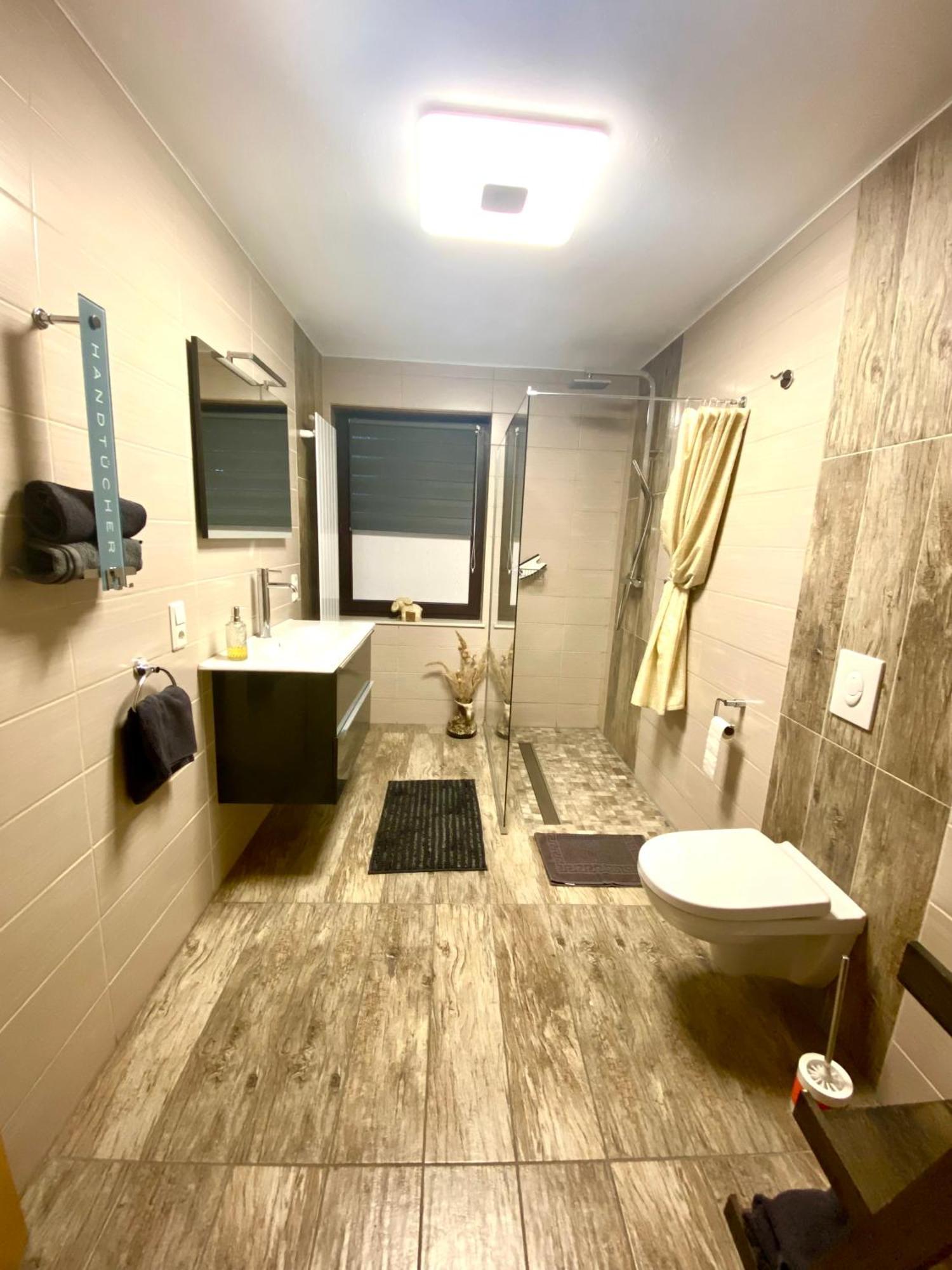 Ferienwohnung Zum Koenig Бремм Экстерьер фото